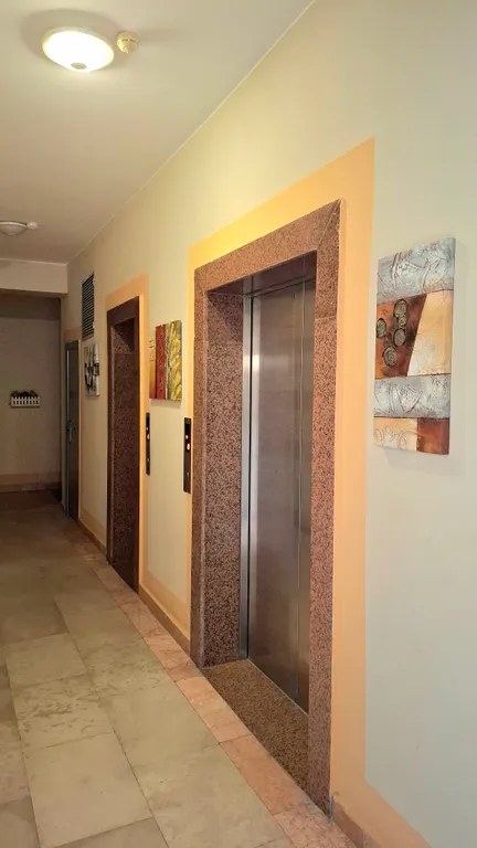 2-комнатная квартира в новопостроенном доме в центре