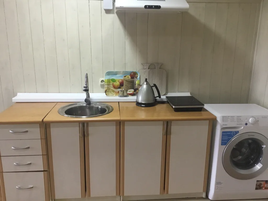 Эко-дом шале с камином на краю леса с видом на горную местность