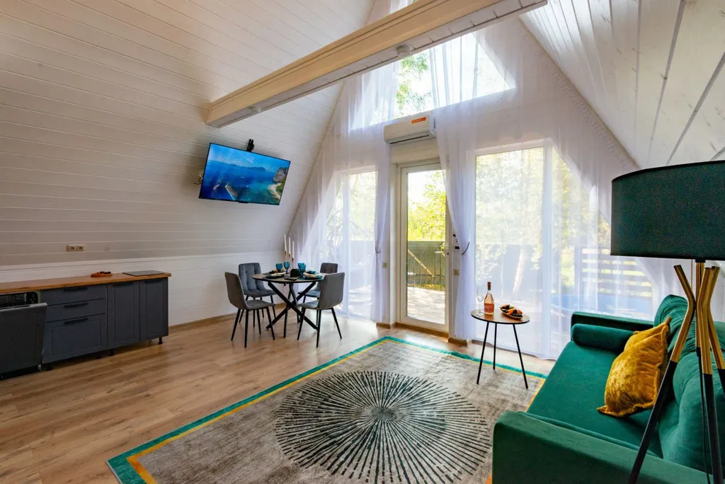 Коттедж Дом с видом на реку, на первой береговой линии — Шаховская