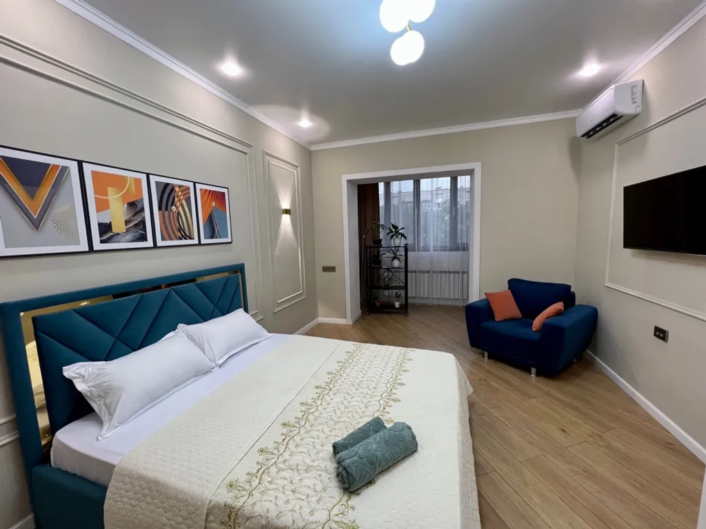 Шикарный вип с дизайнерским ремонтом в центре Алматы