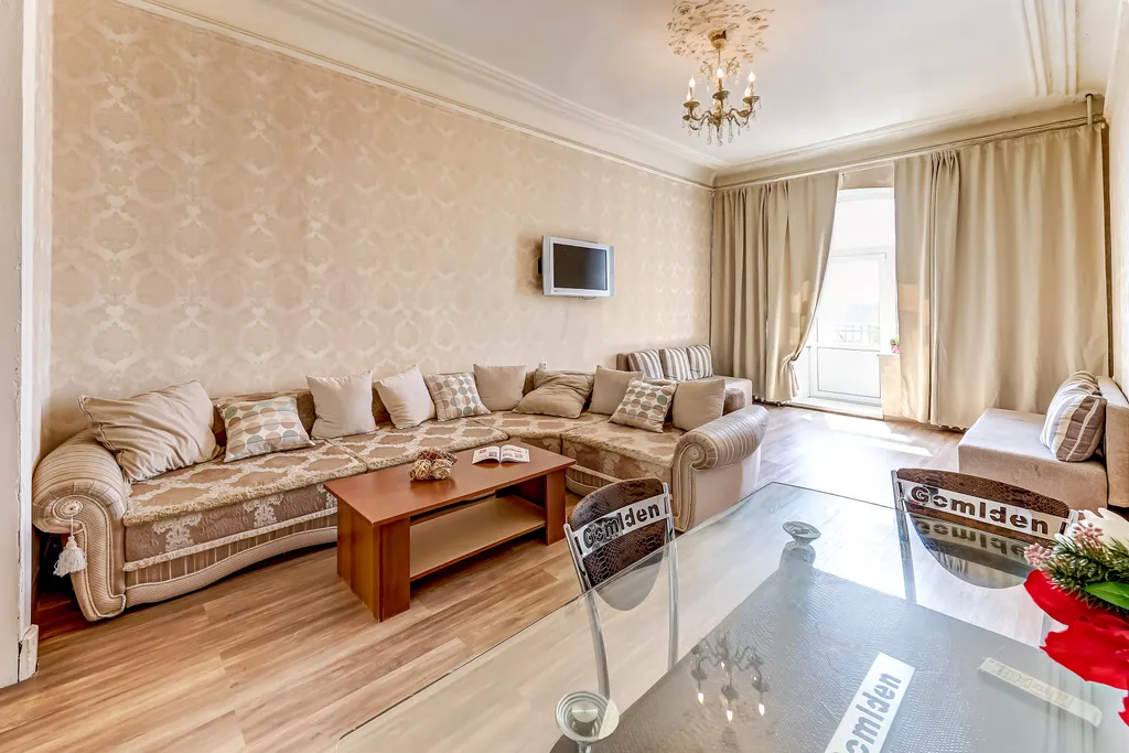 Hermitage View BR Apartment