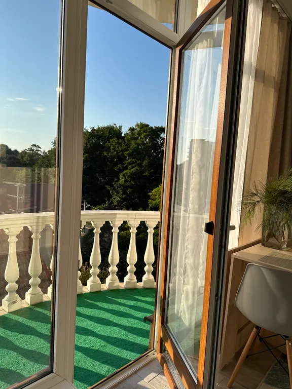 Студия у моря и парка Южные культуры