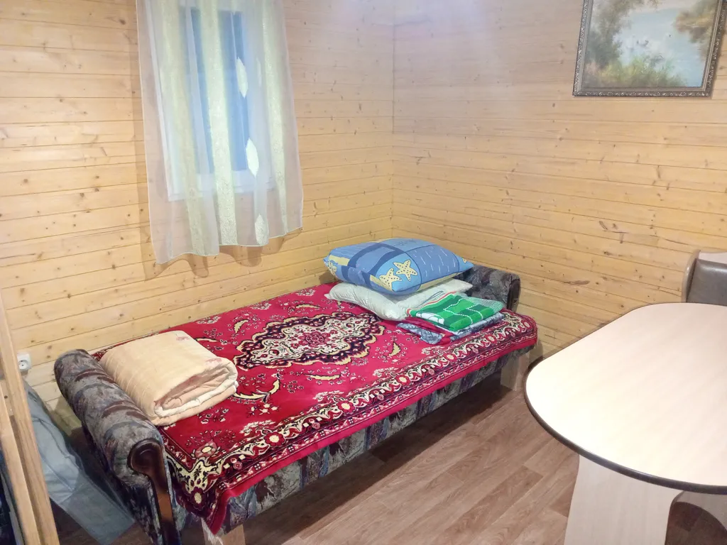 Уютный летний домик на берегу реки Ока