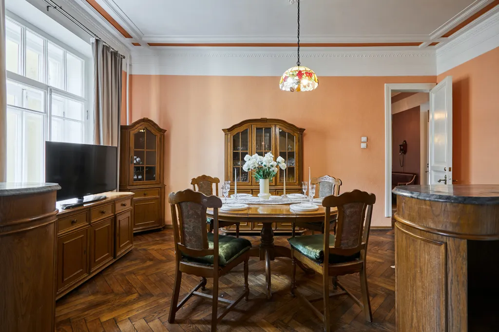 Уютная просторная 5-комнатная квартира в самом центре