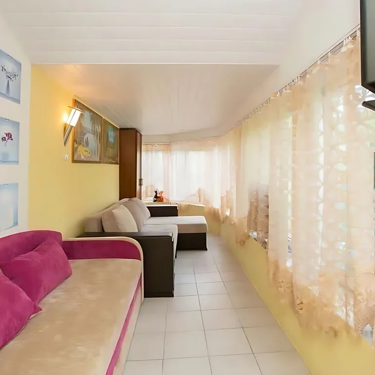 Уютный дом и комплекс «Багира» на Балтийской косе