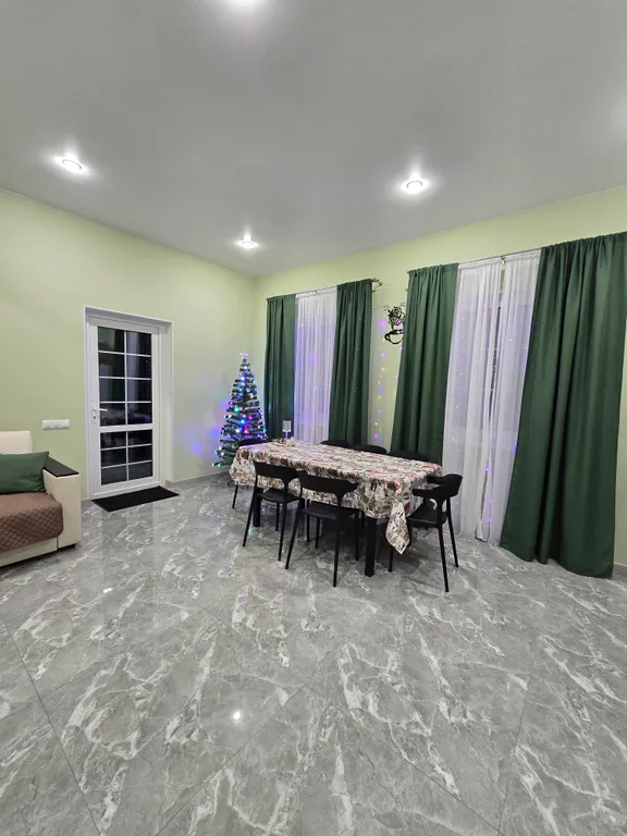 Коттедж с баней на дровах