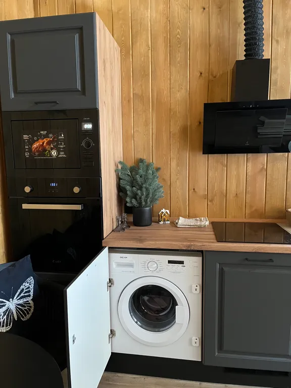 Дом отдыха Чернаков с видом на лес