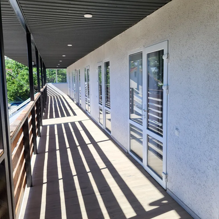 №11 2-х комнатный номер на первом этаже