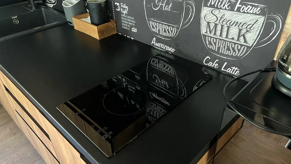 Уютный коттедж на большую компанию в лесу