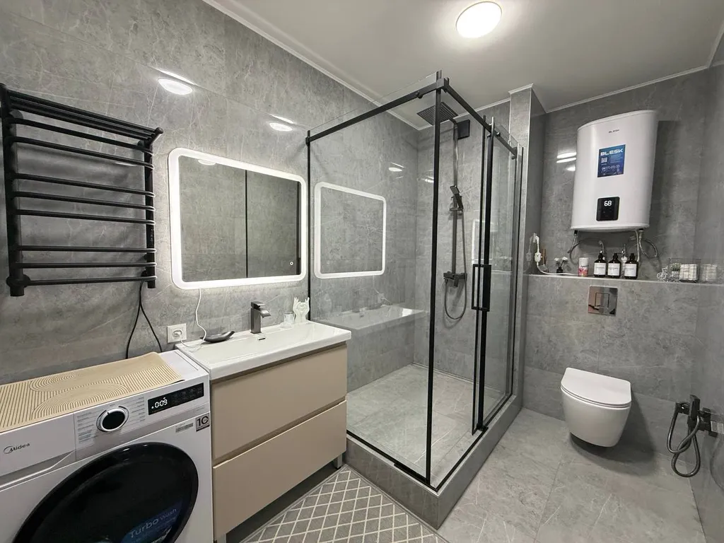 Leonardo apt with a sunset view