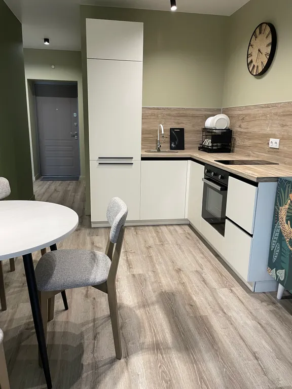 Квартира Современная квартира в новом жилом комплексе Скандис Озеро — Красноярск