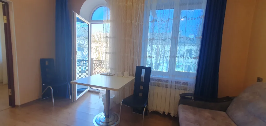 Квартира Люкс 10 двухкомнатный номер с балконом — Лабинск