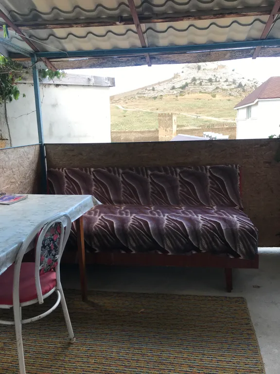 Комната с видом на море