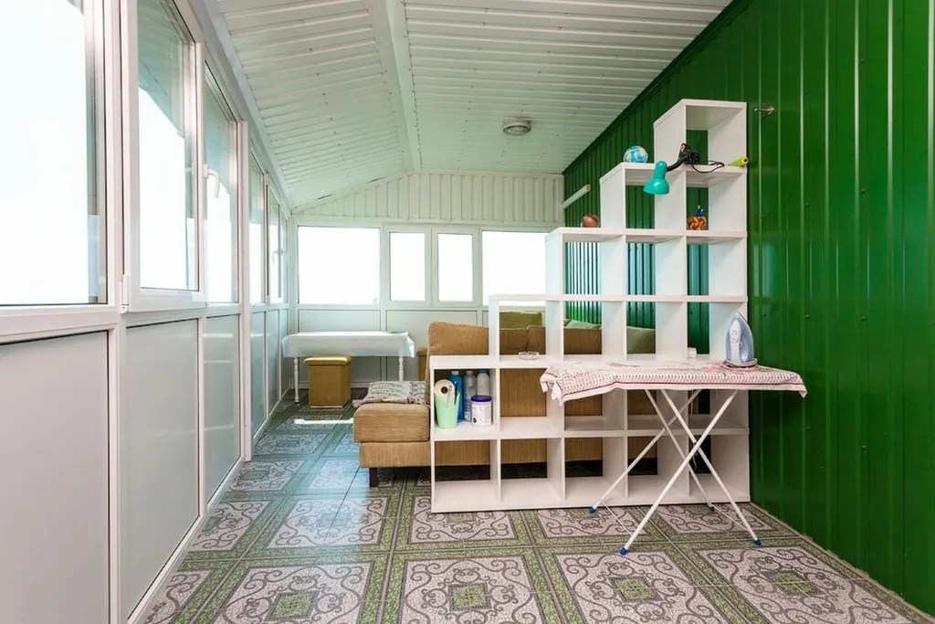 Студия с красивым видом на море и горы