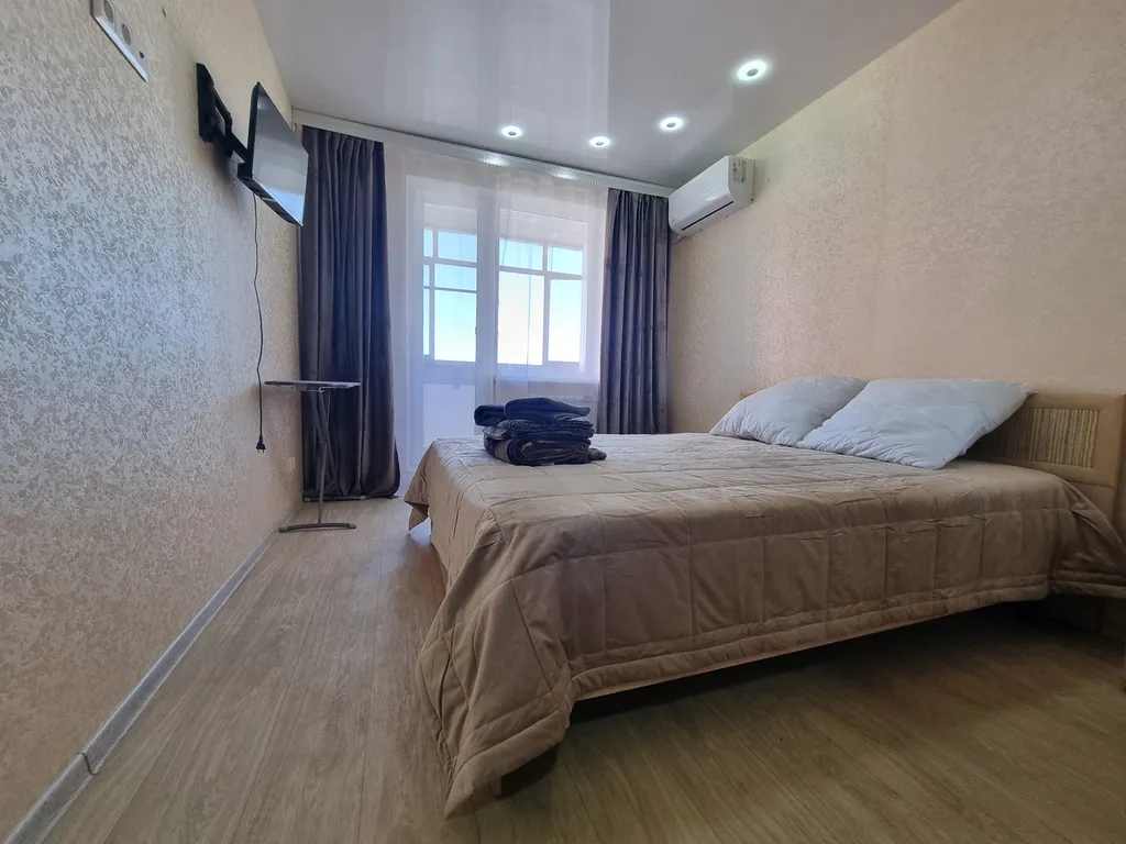 Уютная двухкомнатная квартира — аренда посуточно в Волжский