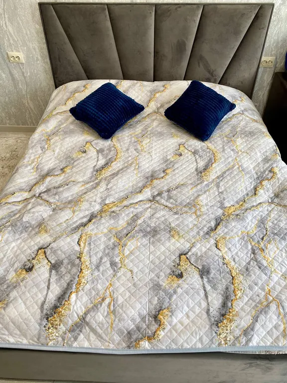 Студия с видом на Эльбрус