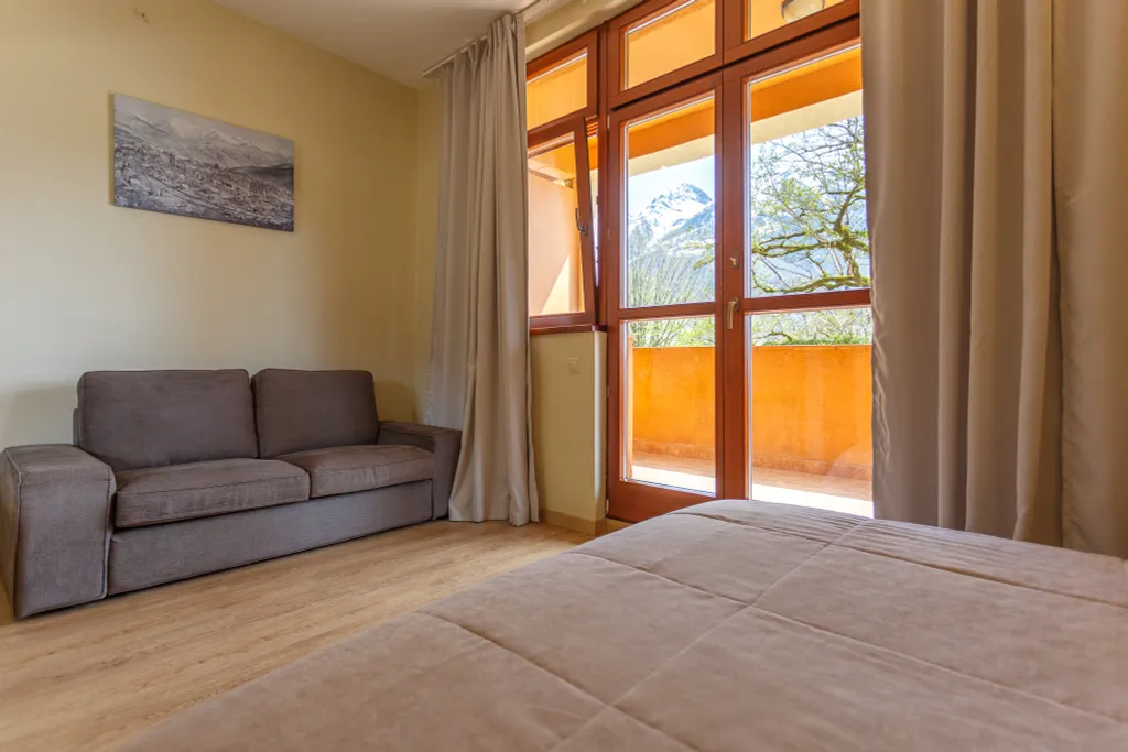 Двухуровневая квартира с великолепным видом в Красной Поляне