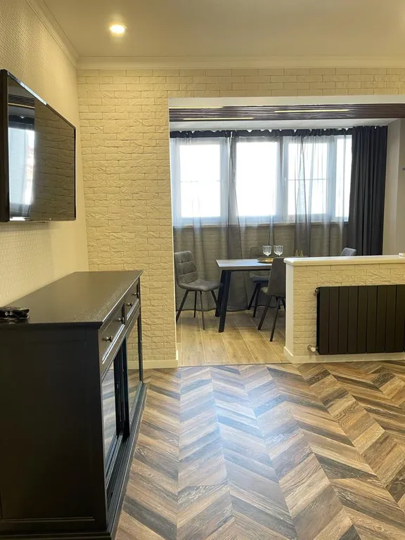 3-комнатная квартира в центре с видом на море и горы