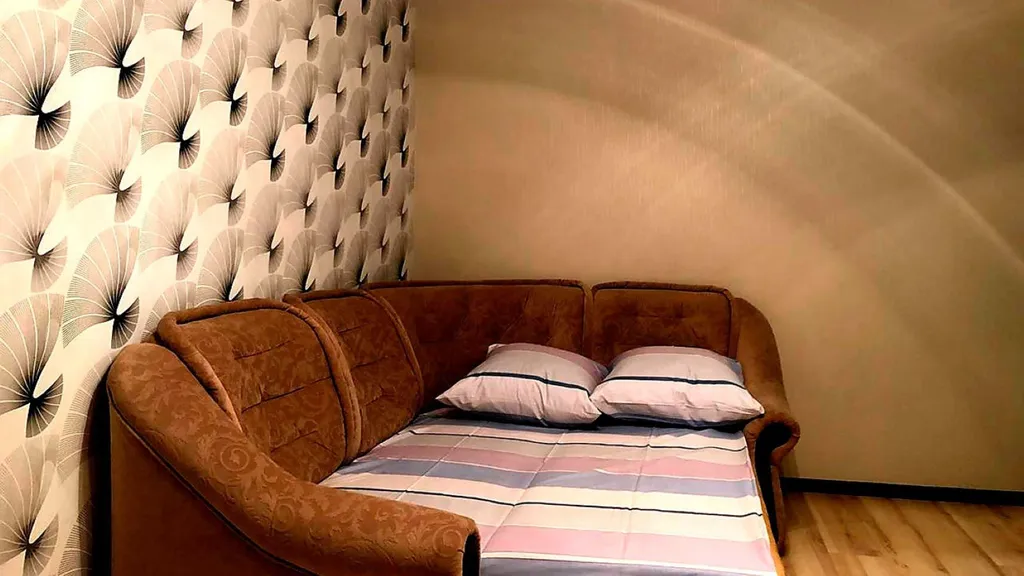 Большая двухкомнатная квартира до 6 человек от сети «RoomOnDay»