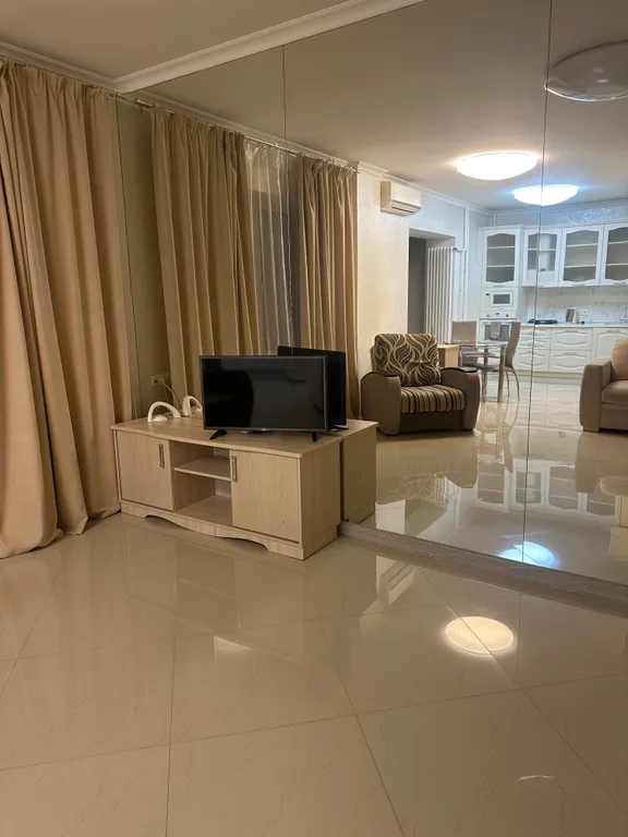 Квартира расположена возле Ледового дворца