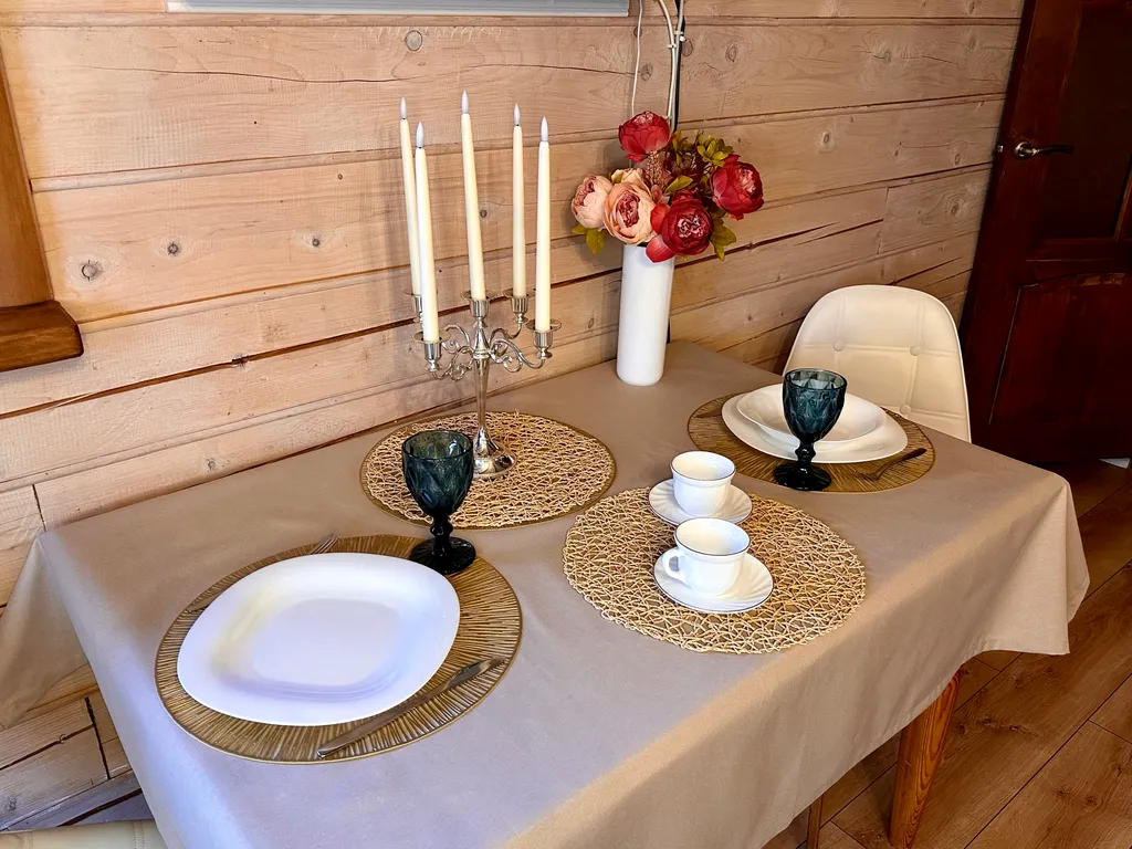 Домик в Горном Алтае с видом на горы