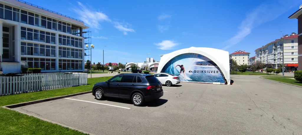 Шикарная трехкомнатная квартира у моря