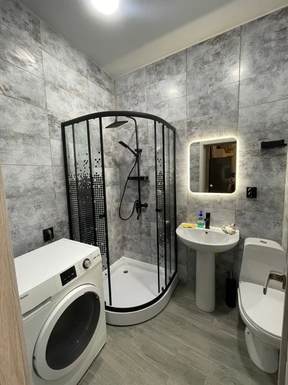 Евро3комнатная квартира рядом с парком Революции с парковкой