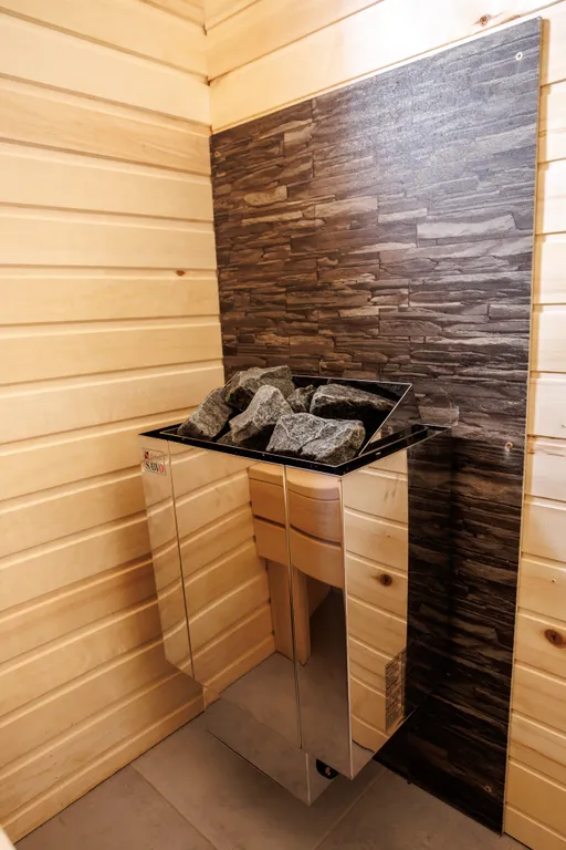 Уютный дом для отдыха на природе с просторной сауной