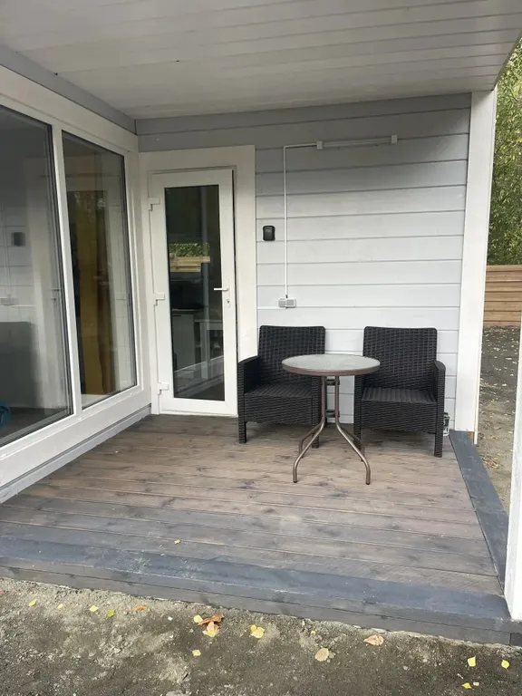 Дом на берегу озера