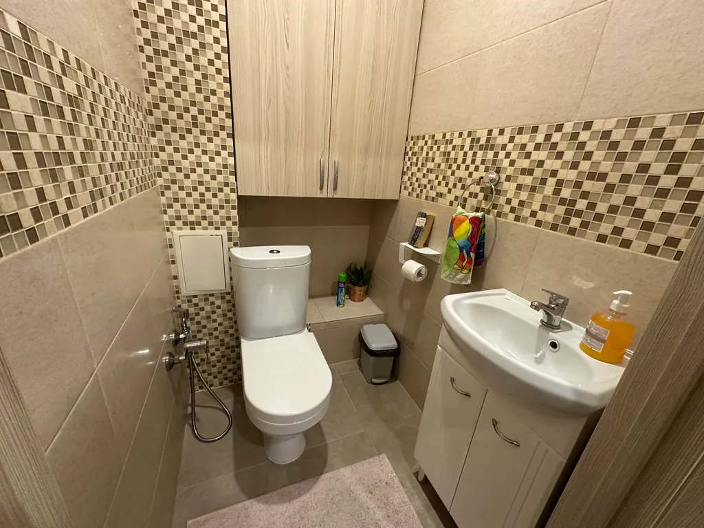 Теплая уютная комфортная квартира