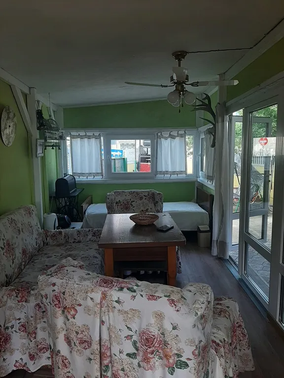 Коттедж Уютный дом с двориком и беседкой у моря в Алуште — аренда посуточно в Алушта