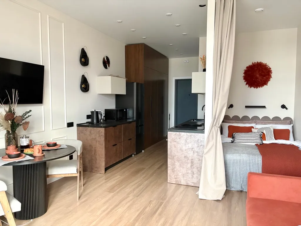 Стильная видовая студия в центре