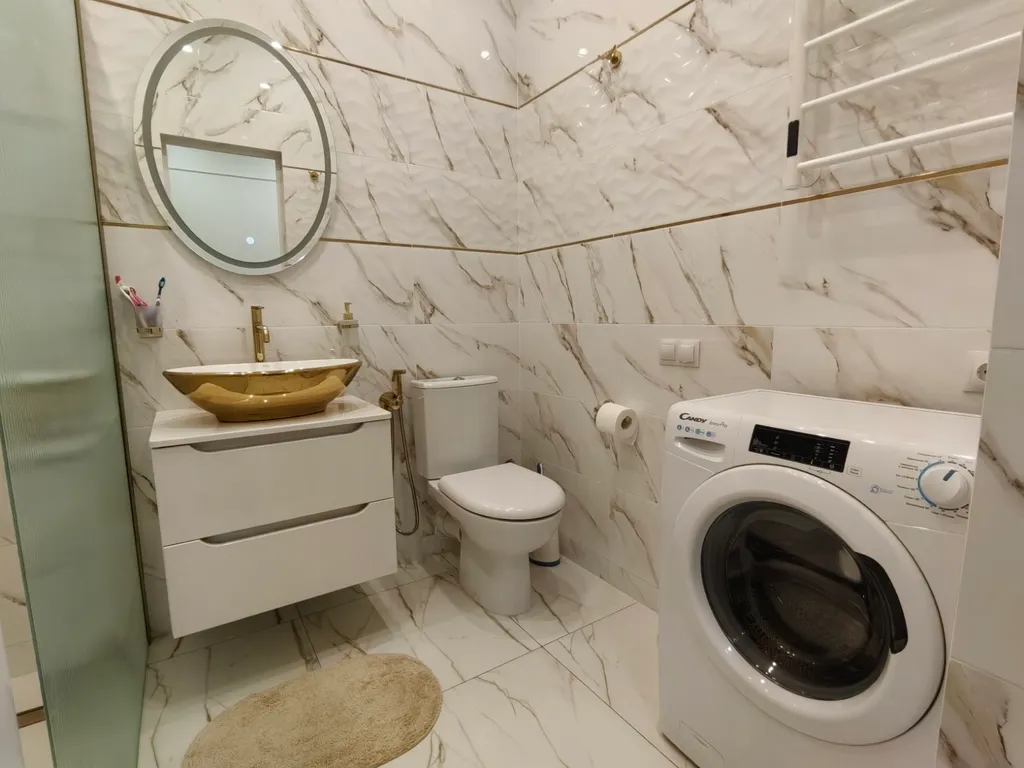 Новые двухкомнатные апартаменты West Wave рядом с бассейнами Баден СПА