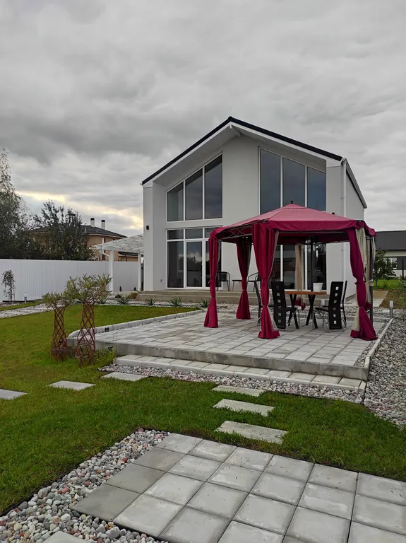 Дом рядом с побережьем