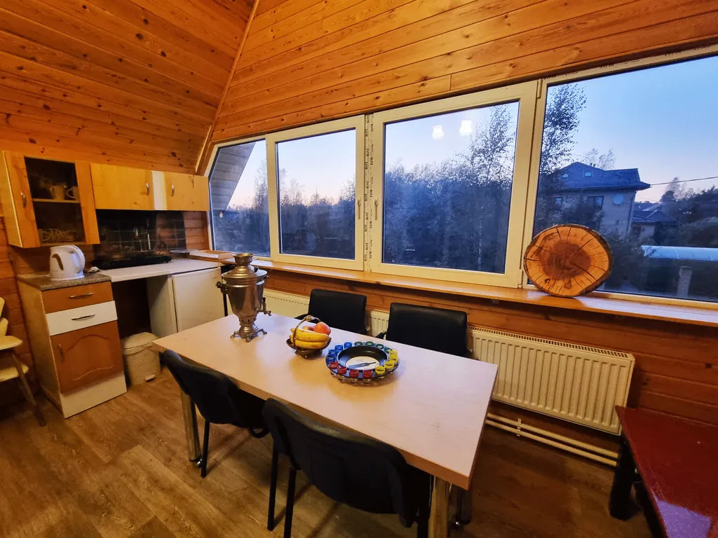 Коттедж Большой двухэтажный коттедж в стиле ампир с сауной и бассейном-купелью — Агалатово