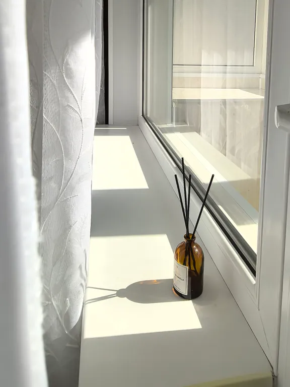 Однокомнатная в брусничных тонах