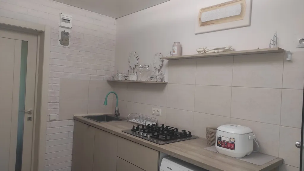 Квартира 2 -я Линия от МОРЯ и Лесной зоны