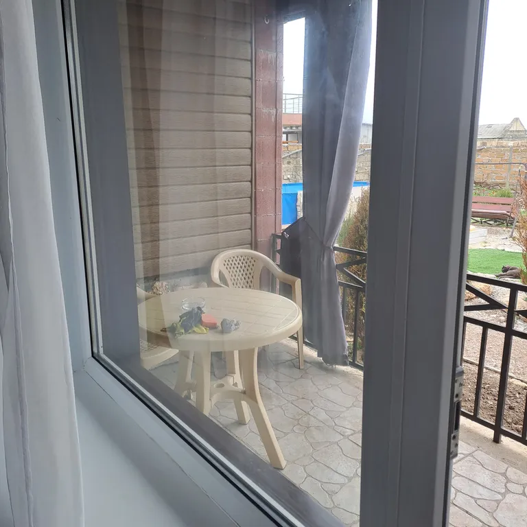 Уютная студия с видом на озеро