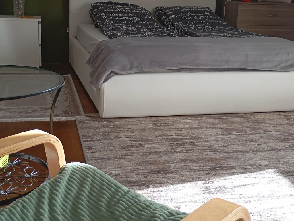 "Антоновка" - просторная комната в мансарде частного дома