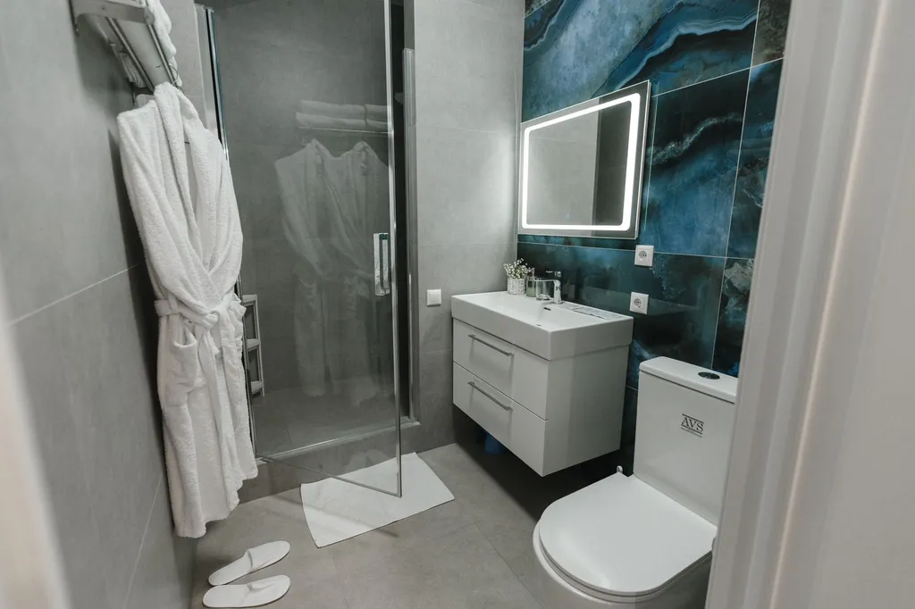 Квартира Двухкомнатная квартира, 2 санузла, 4 кровати — Геленджик