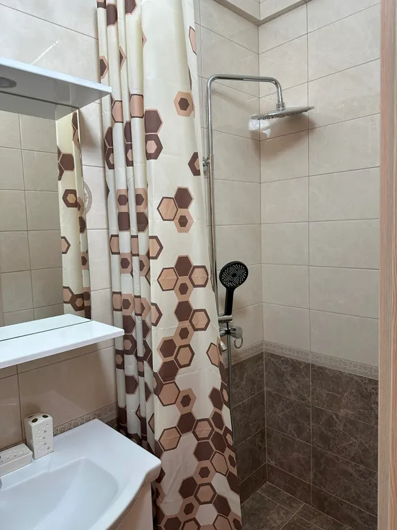 Дом с часами - двухэтажный таунхаус для отпуска у моря