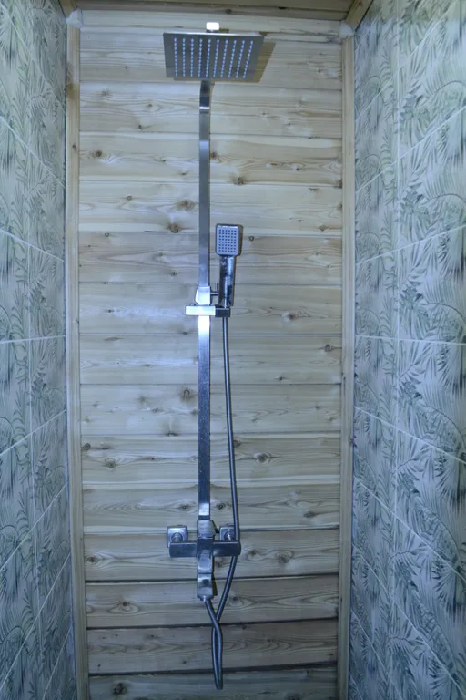 Частный дом на берегу реки Волги