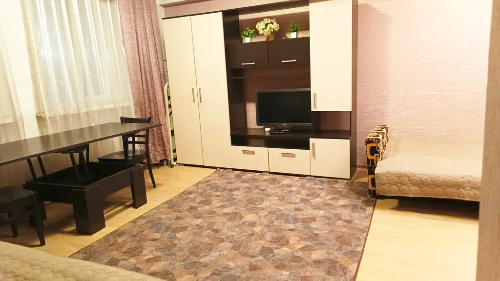 Квартира Большая комната в центре города — аренда посуточно в Рязань