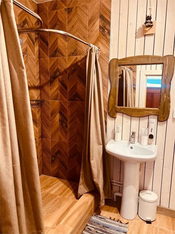 4-комнатный Дом