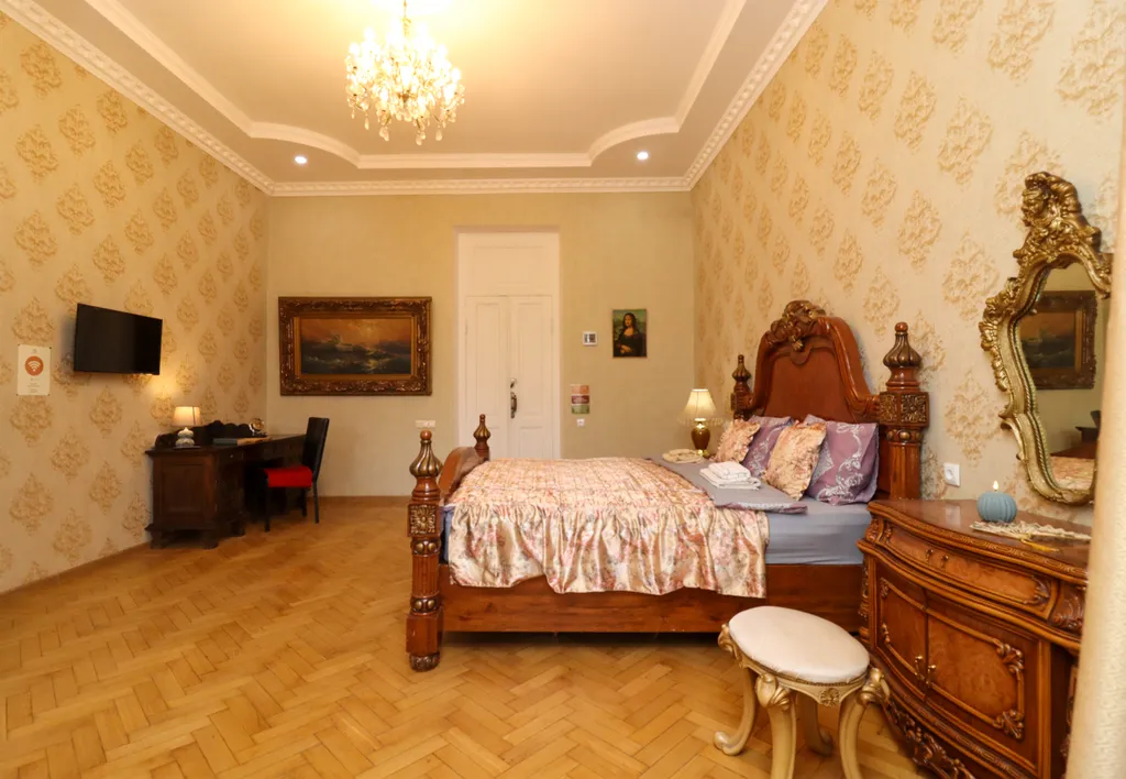 Винтажная квартира с 1 спальней в Старом Тбилиси