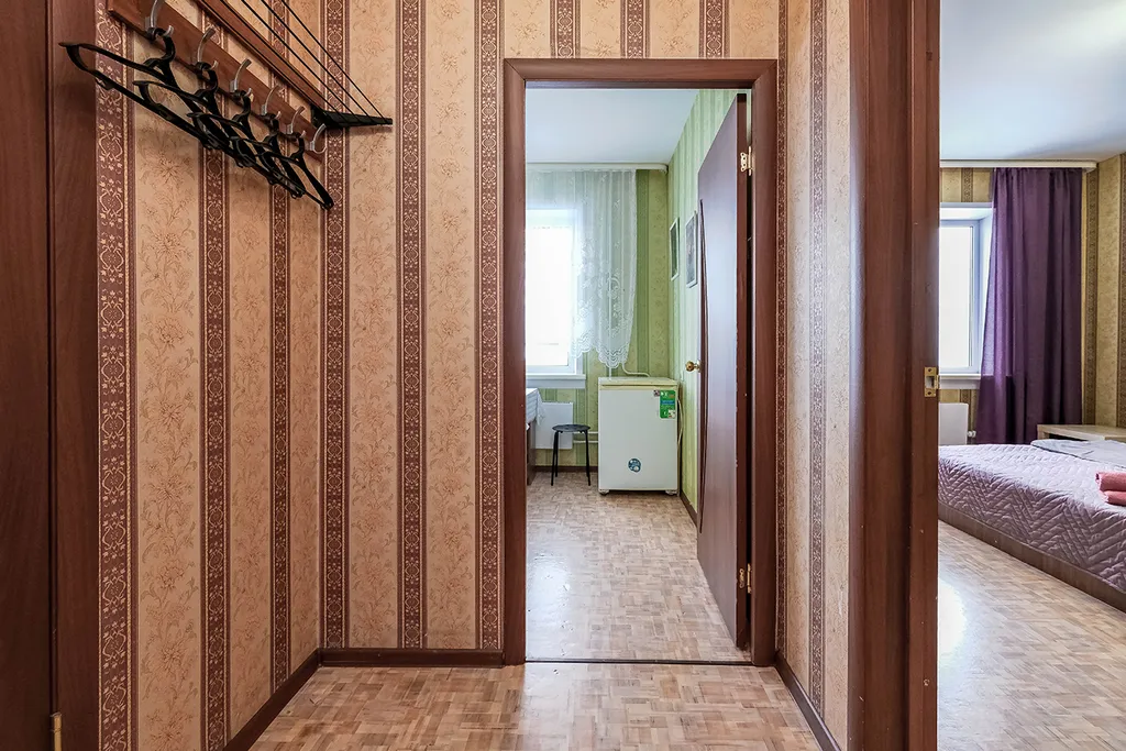 Квартира Квартира рядом с МНТК имени Федорова — Новосибирск