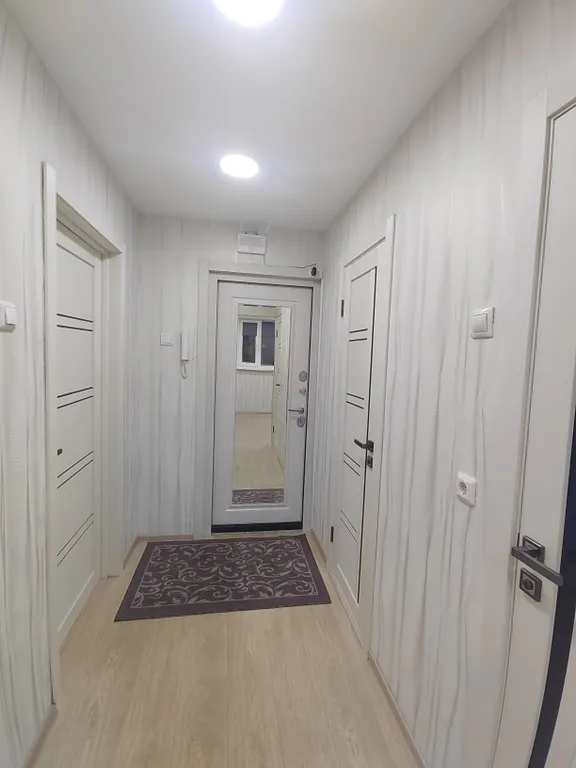 Однокомнатная квартира с балконом и лифтом у ТРЦ Плазма