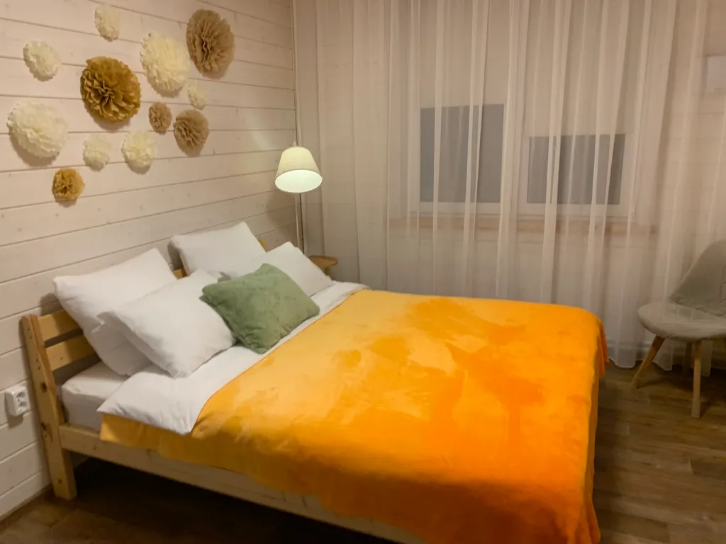 Уютный современный дом с террасой и банным чаном на участке 17 соток