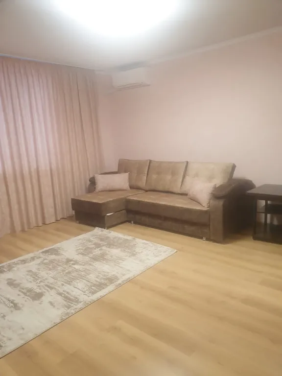 Собственник:89242850870