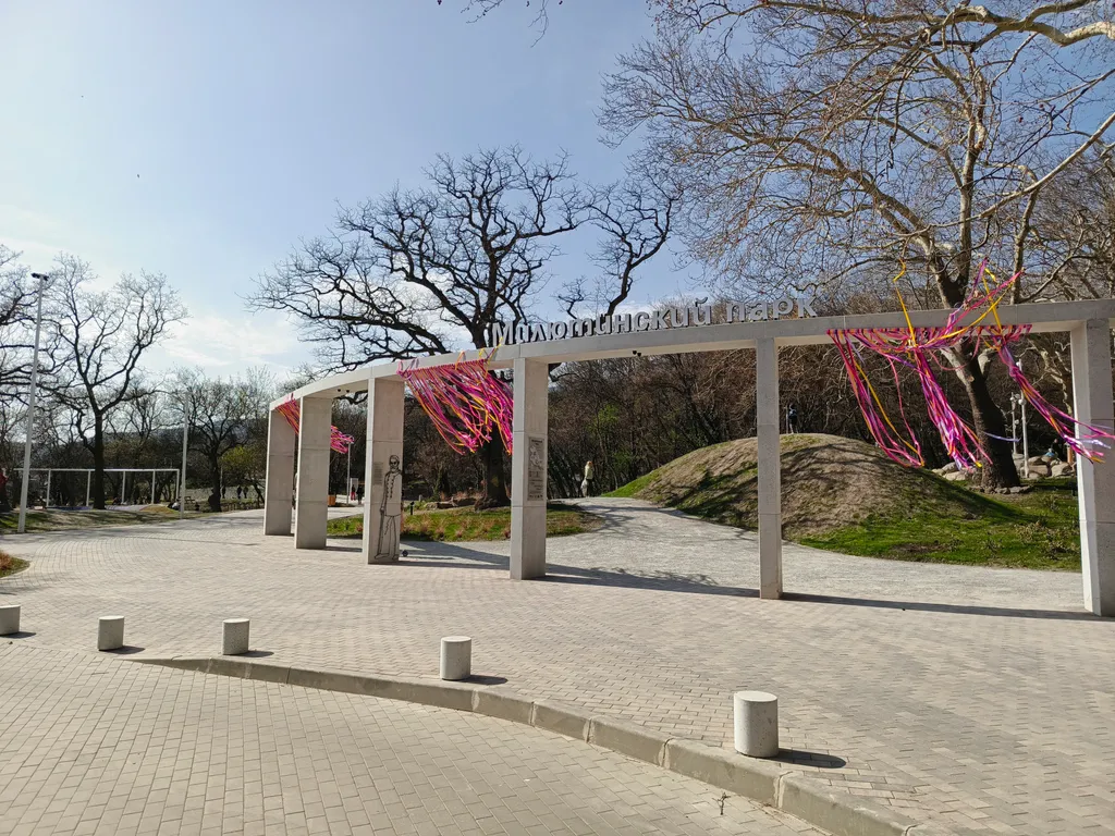 Уютная студия с видом на море, на горы и парк